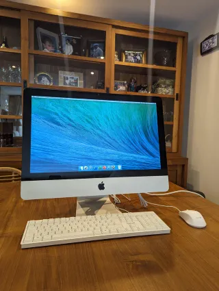 Apple iMac 21,5 Plata