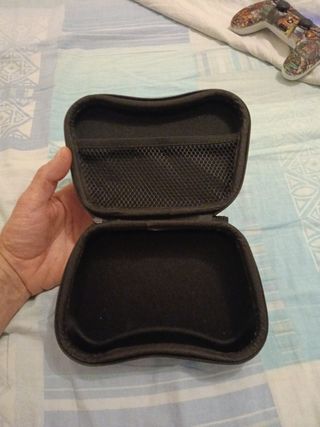 Custodia protettiva per controller