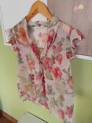 Blusa floral Mango Talla XS