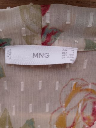 Blusa floral Mango Talla XS