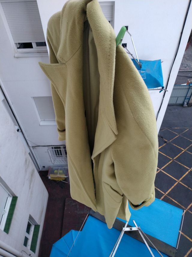 Abrigo verde manzana