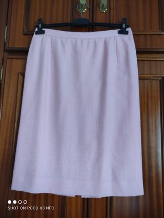 Traje chaqueta y falda rosa talla 44