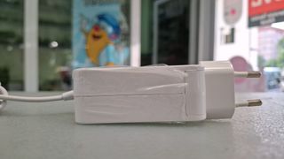 Adaptador de Corriente Epilum PA-60W