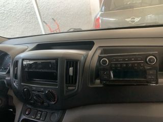 Nissan NV200 2012