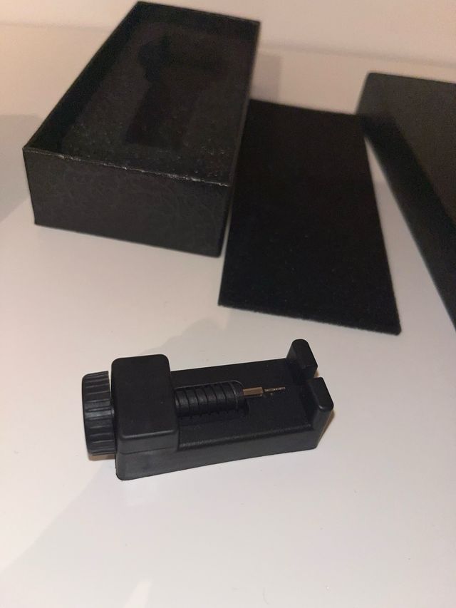 Reloj gris mate con números árabes • Unisex • Nuev