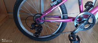 Bicicleta niña rosa 6 velocidades