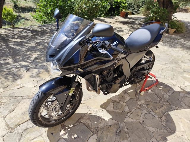 Kawasaki Z750S