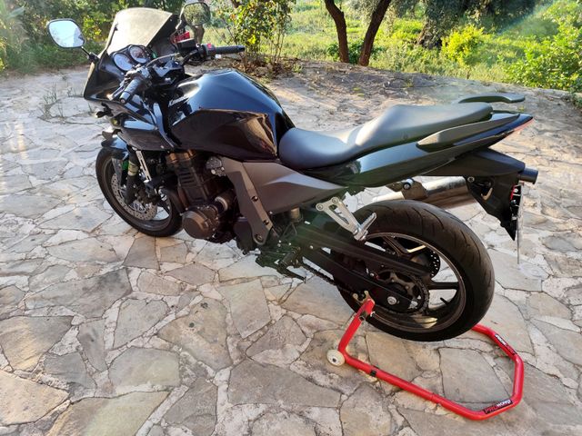 Kawasaki Z750S
