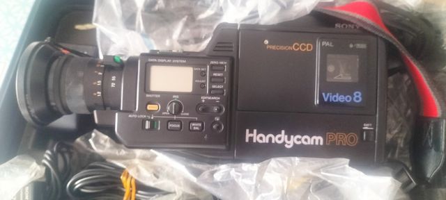 Videocámara Sony Handycam CCD-TR555