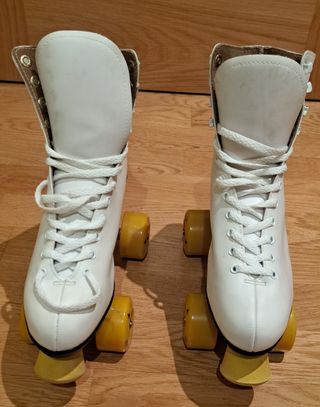 Patines de bota de cuero blanco y 4 ruedas Talla38