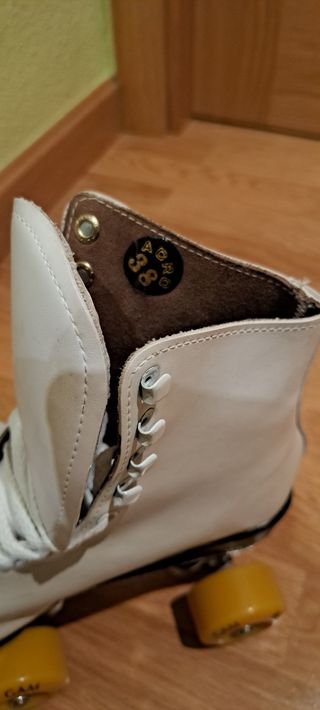 Patines de bota de cuero blanco y 4 ruedas Talla38