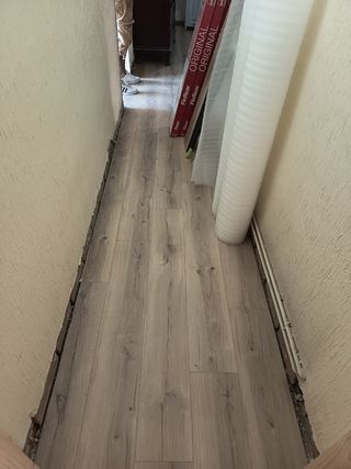 Trabajos de pintura y parquet  Alisado de paredes