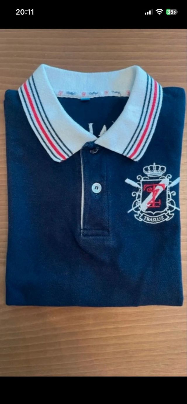 Polo azul marca Trasluz