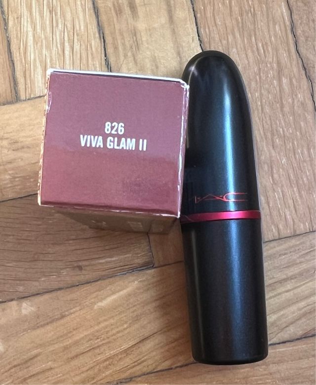 Labial MAC Viva Glam II 826