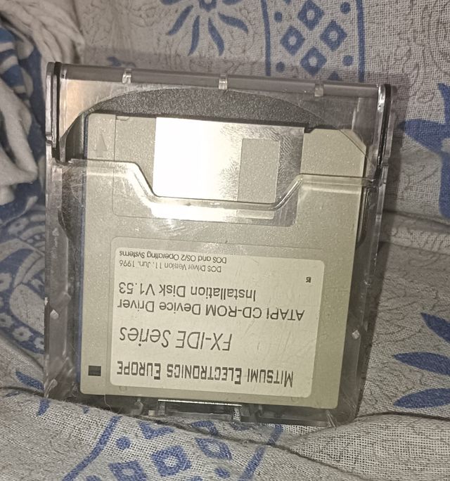 Lote de 9 Disquetes Floppy Antiguos. Ver.