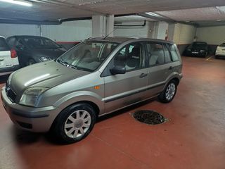 Ford Fusion 2004