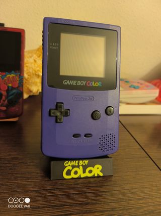 Nintendo Game Boy Color Morado + Base