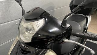 HONDA SCOOPY SH300i