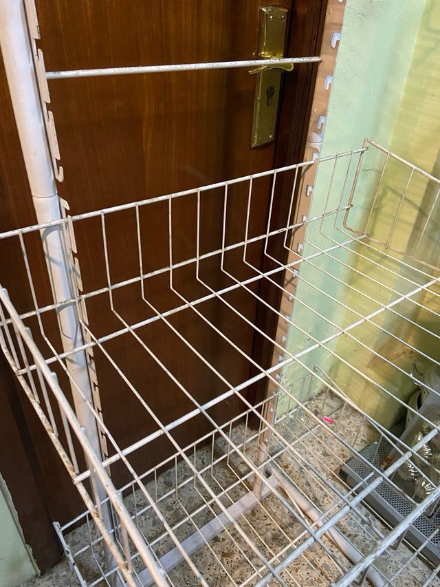 Expositor metálico com 3 cestos