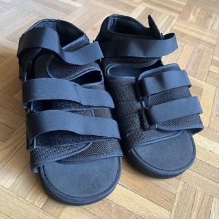 Par Zapatos Ortopédicos Negros