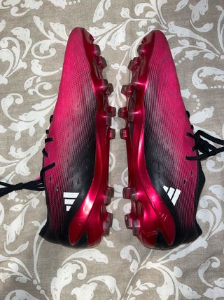Botas de fútbol Adidas gama alta rosas