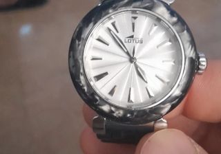 Reloj Lotus Mujer Plata y Negro