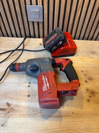 Martillo Percutor Milwaukee