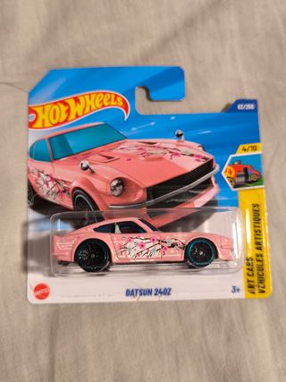 Hot Wheels Datsun 240Z Rosa Flores