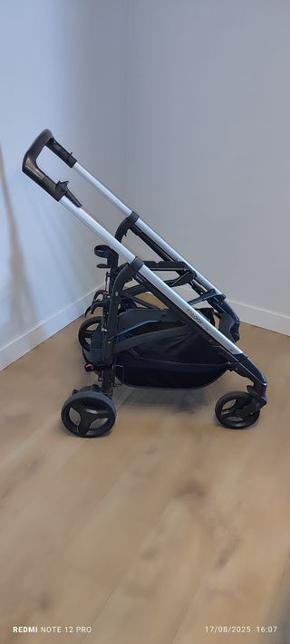 Trío Inglesina Silla + Capazo + Maxicosi