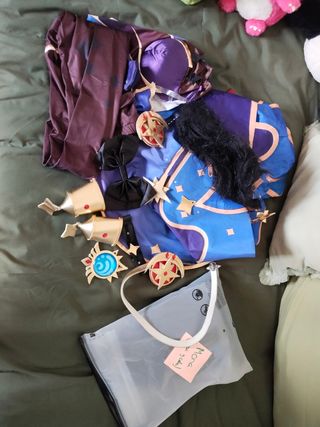 Cosplay Mona genshin impact