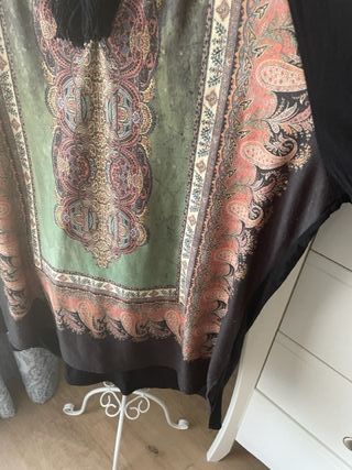 Camiseta Larga Estampada Talla L
