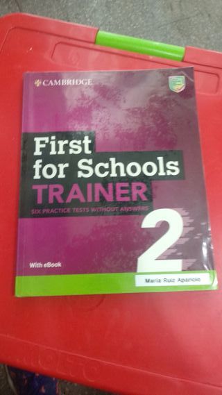 First Schools Trainer 2 con eBook · Cambridge
