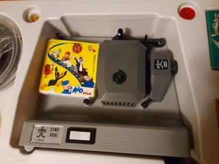 Proiettore Cinebral 8 mm. con Zorro