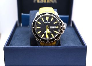 Reloj Festina Diver Negro y Amarillo