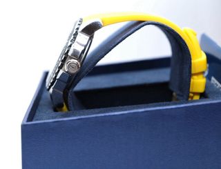 Reloj Festina Diver Negro y Amarillo