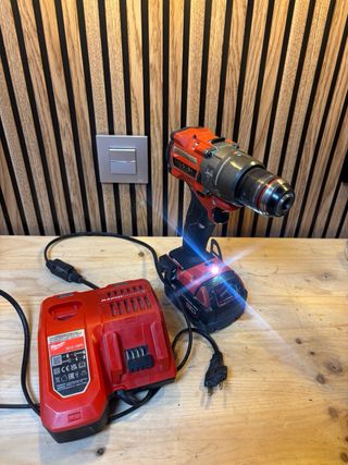 Taladro Milwaukee FPD3 + Cargador