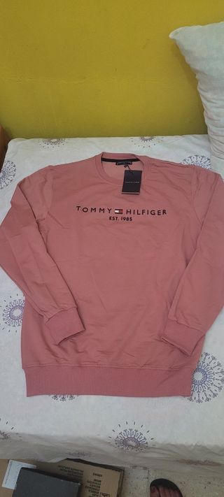 Sudadera Tommy Hilfiger aún con etiqueta