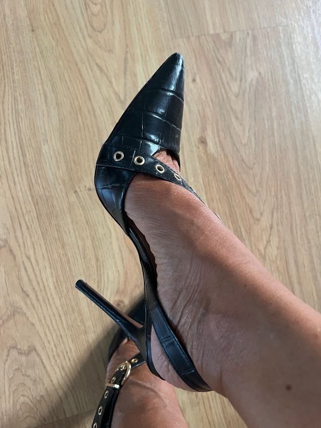 Zapatos de tacón negros para mujer