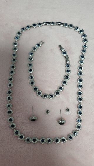 Juego Swarovski Collar y Pulsera Plata