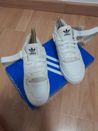 Adidas Forum Low J Talla 37 1/3 Blancas
