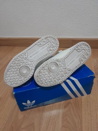 Adidas Forum Low J Talla 37 1/3 Blancas