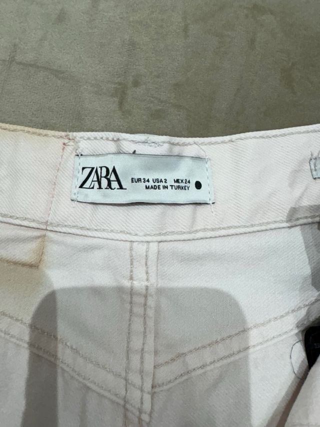 Pantalón vaquero rosa claro