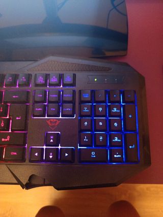 Teclado Gaming Trust GXT