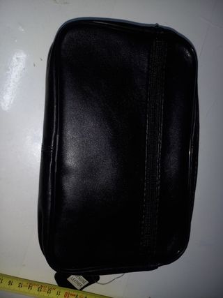 Mariconera de Piel Negra
