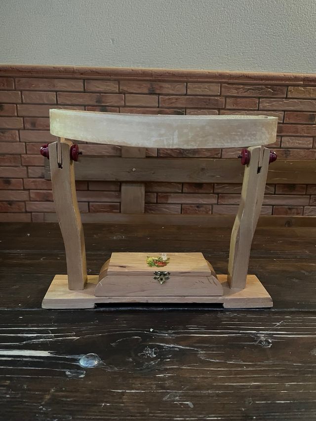 Bastidor de Bordar con Pie de Madera