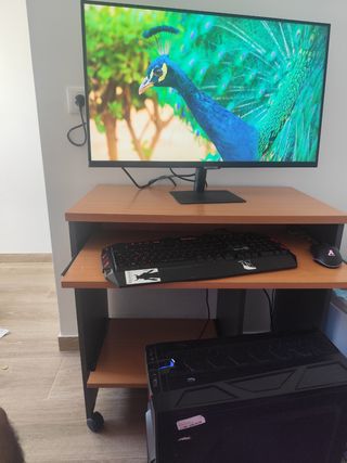 Ordenador i5 con monitor 32 4K
