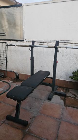 Banco de pesas reclinable.No ago envíos.