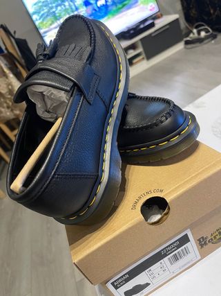 Dr. Martens Adrian Tassel Loafers Negro