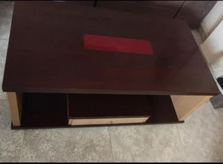 Mesa de centro de madera y cristal