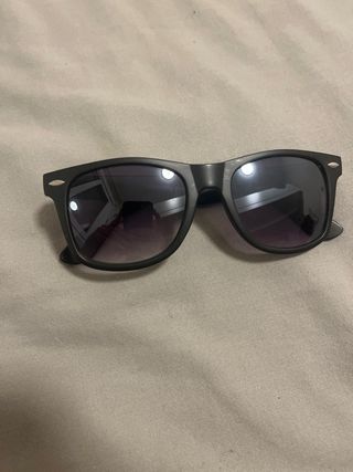 Gafas de sol negras
